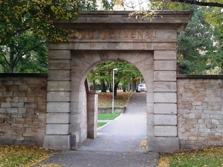 Eingangsportal zum Fort Weisenau  (heute im Volkspark): Sichtbarstes Zeichen der ehemaligen Bundesfestung Mainz. (Foto: M.Senne). 